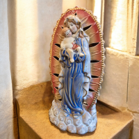 Virgen María con el Niño Jesús – Estatua Vintage Portavelas