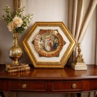 Plato de Porcelana Pintado a Mano Royal Vienna Marco Hexagonal en Pan de OroP