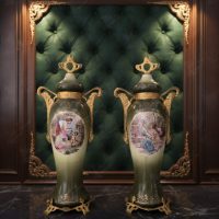 Ánforas Antiguas Pintadas a Mano · Arte Clásico Atemporal