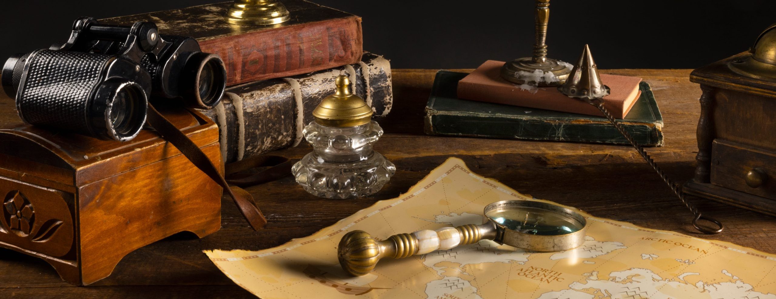 Alcancía o Estatua Decorativa de Cerdo Volador de Hierro Fundido.