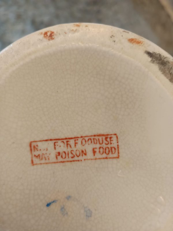 Jarrón de Porcelana Japonesa con Grullas y Detalles en Oro 26 cm, de Altura.