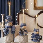 "Frosty Elegance: Edición Limitada de Portacandelas Esculturales"